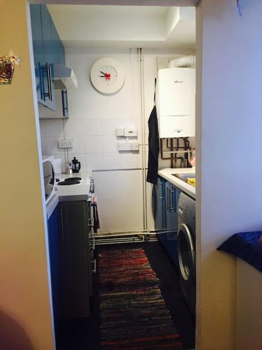 Carpe Diem Flat Near Zone 1 *