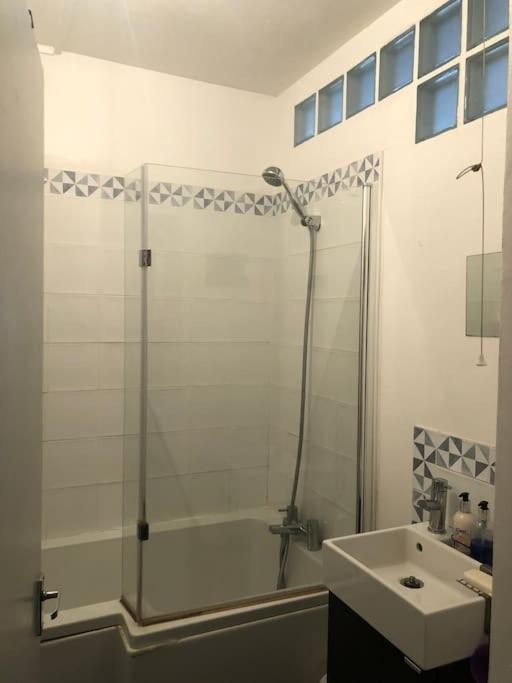 Carpe Diem Flat Near Zone 1 London