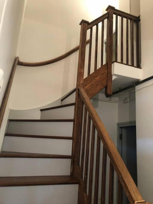 Carpe Diem Flat Near Zone 1